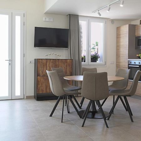 סן לאונה Mareli Suites מראה חיצוני תמונה