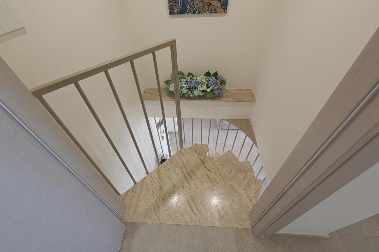 סן לאונה Mareli Suites מראה חיצוני תמונה