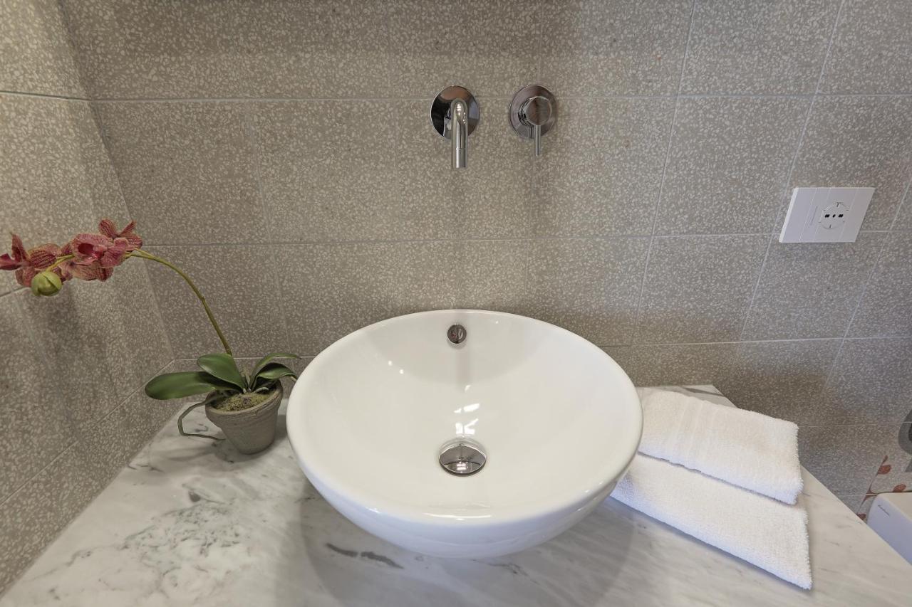 סן לאונה Mareli Suites מראה חיצוני תמונה